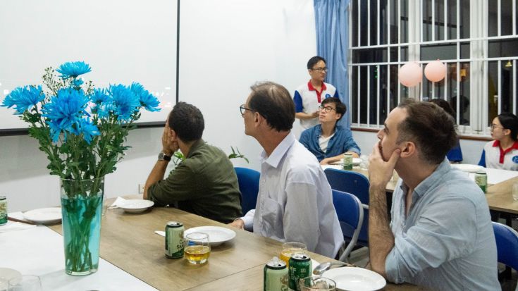 Hoạt động học tiếng Pháp