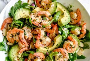 Salade avocat et crevettes
